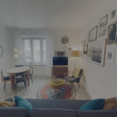 Snow White Apartment-3
